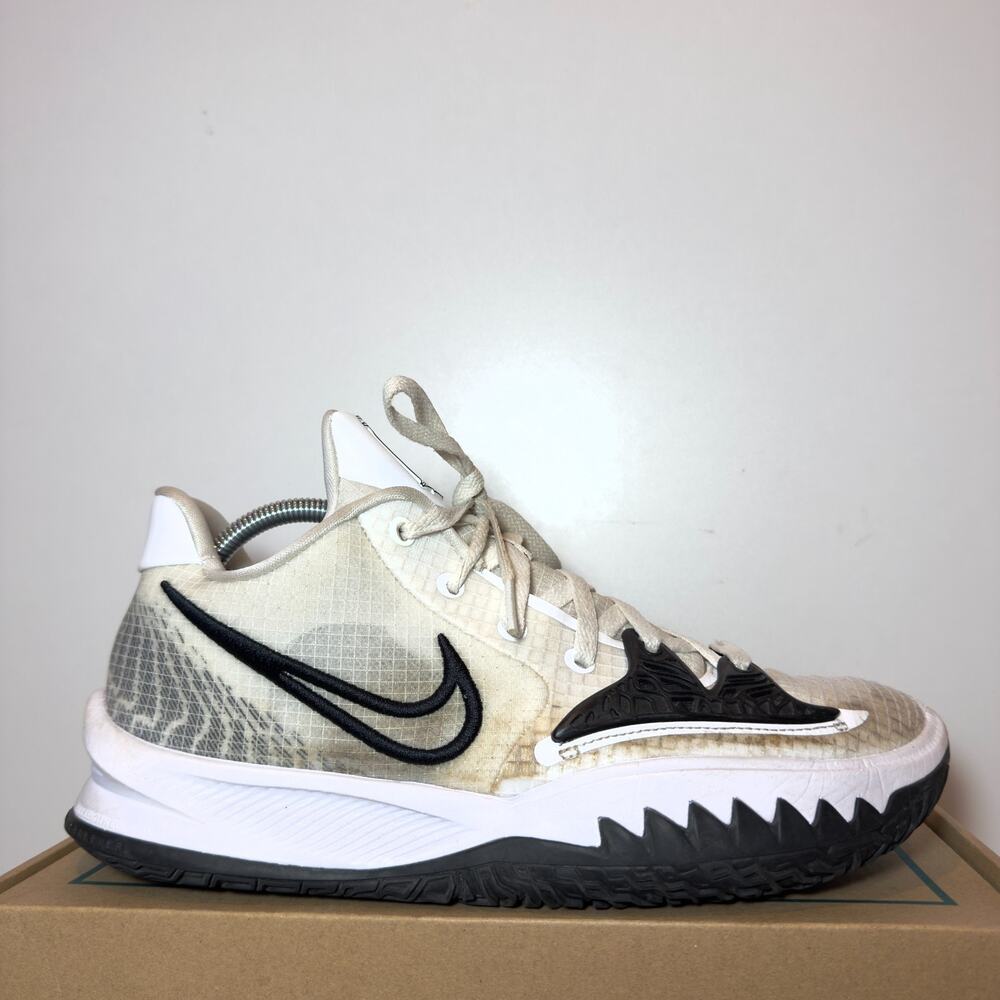 Nike Kyrie Low 4 TB Mens Size 10 White Black Basketball Court Sneakers Shoes